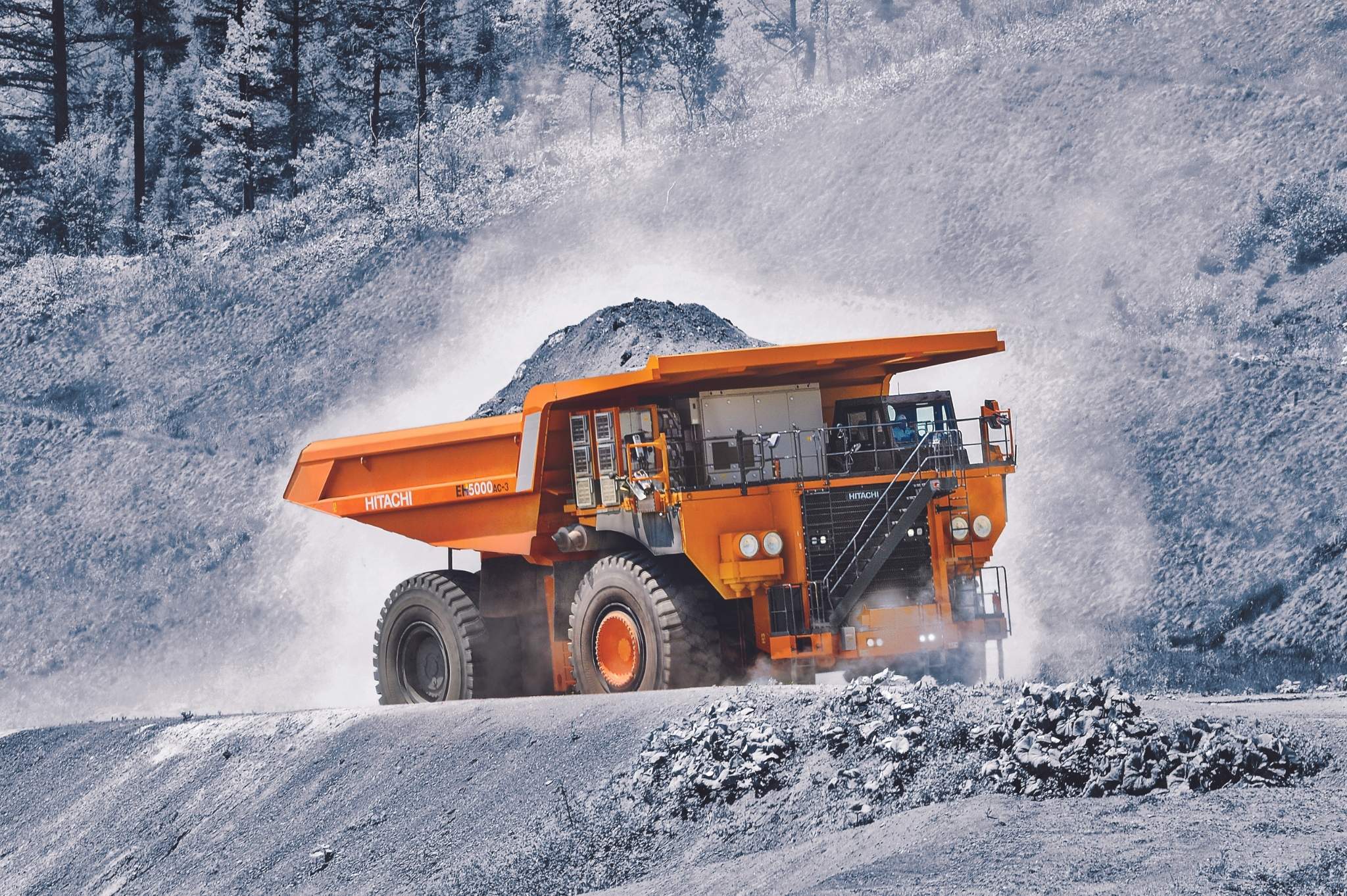 Hitachi Construction Machinery Shares Advantages Of Battery Electric ...